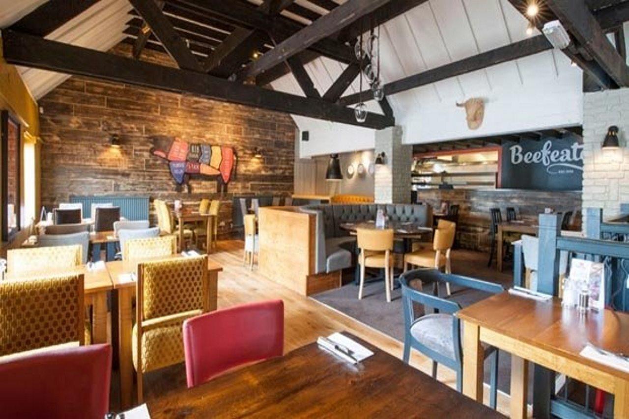 Premier Inn Gloucester Exterior photo